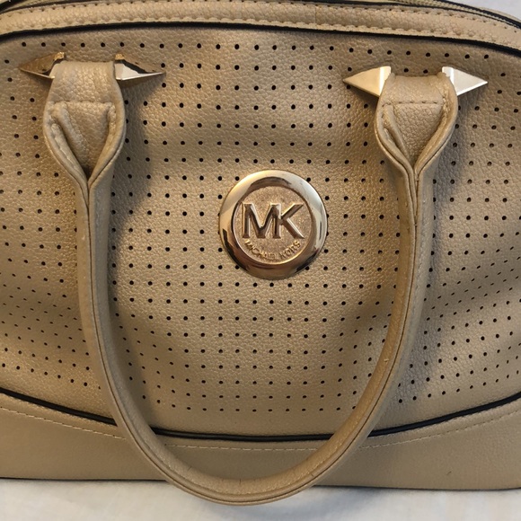 MK🤩 Light Brown Purse - Picture 5 of 9